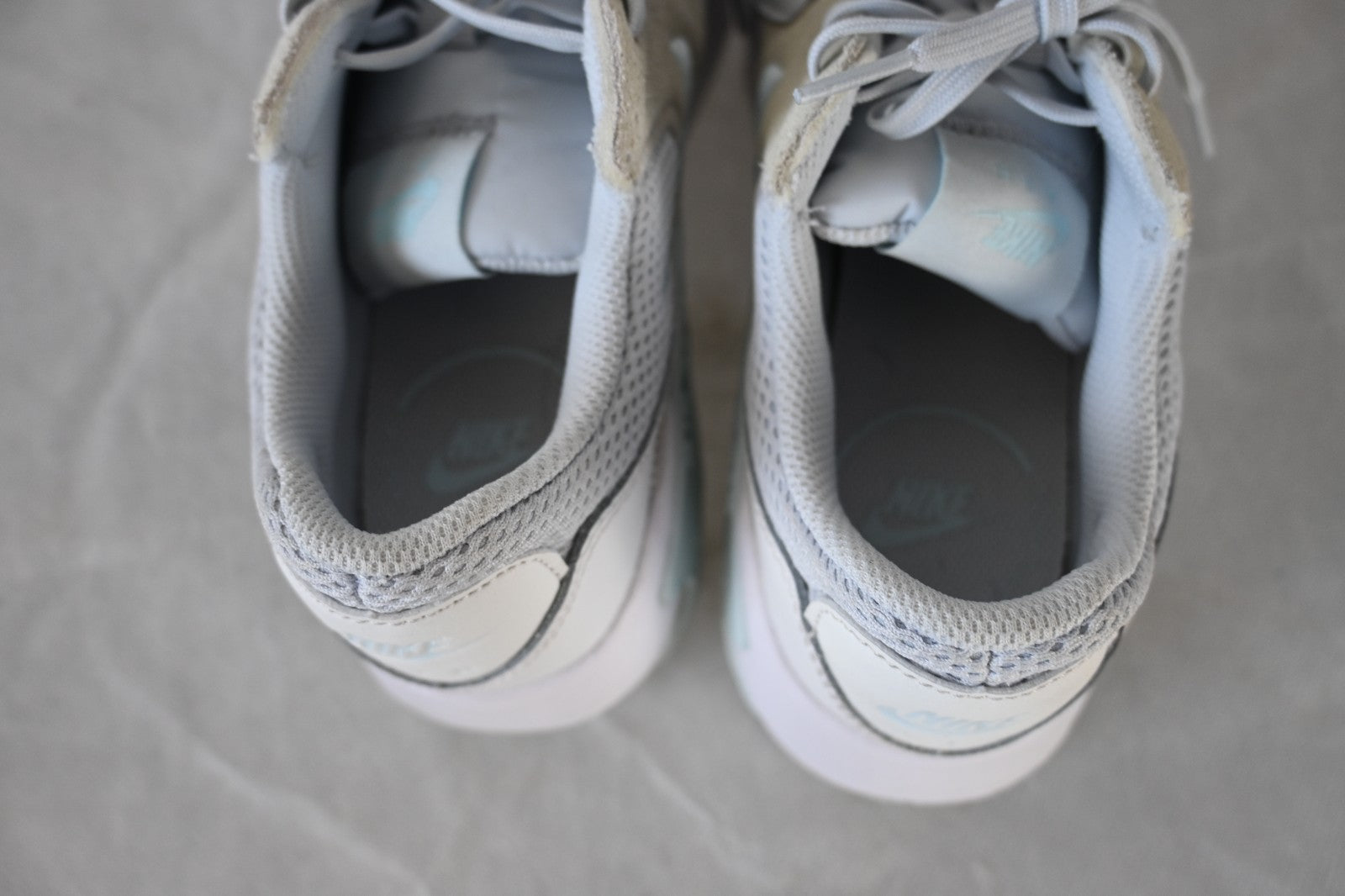 Nike Air Max Womens 8.5