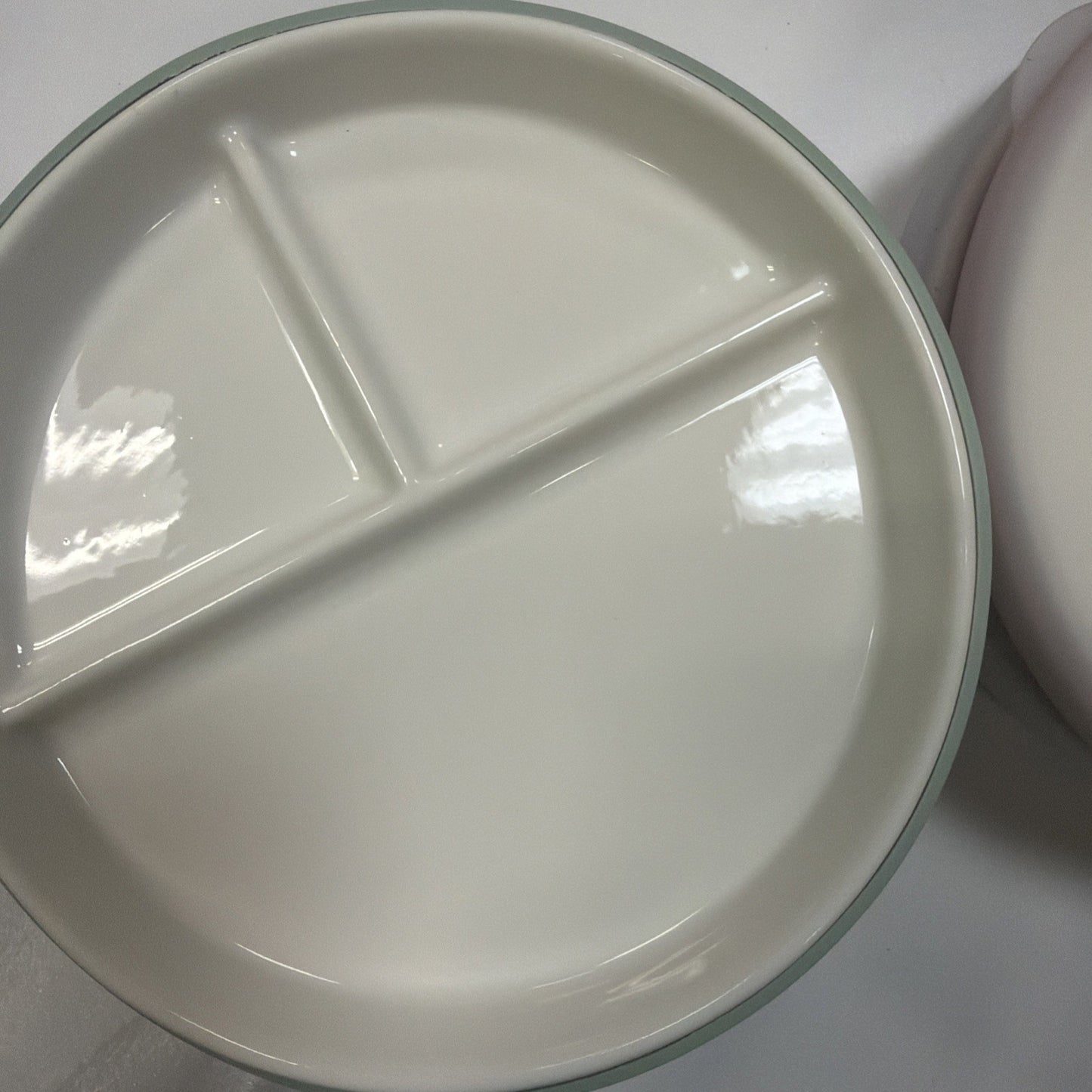 Eco Kids Stainless Plates Set of 4 Dishwasher Safe Kids Plates 3 Compartment