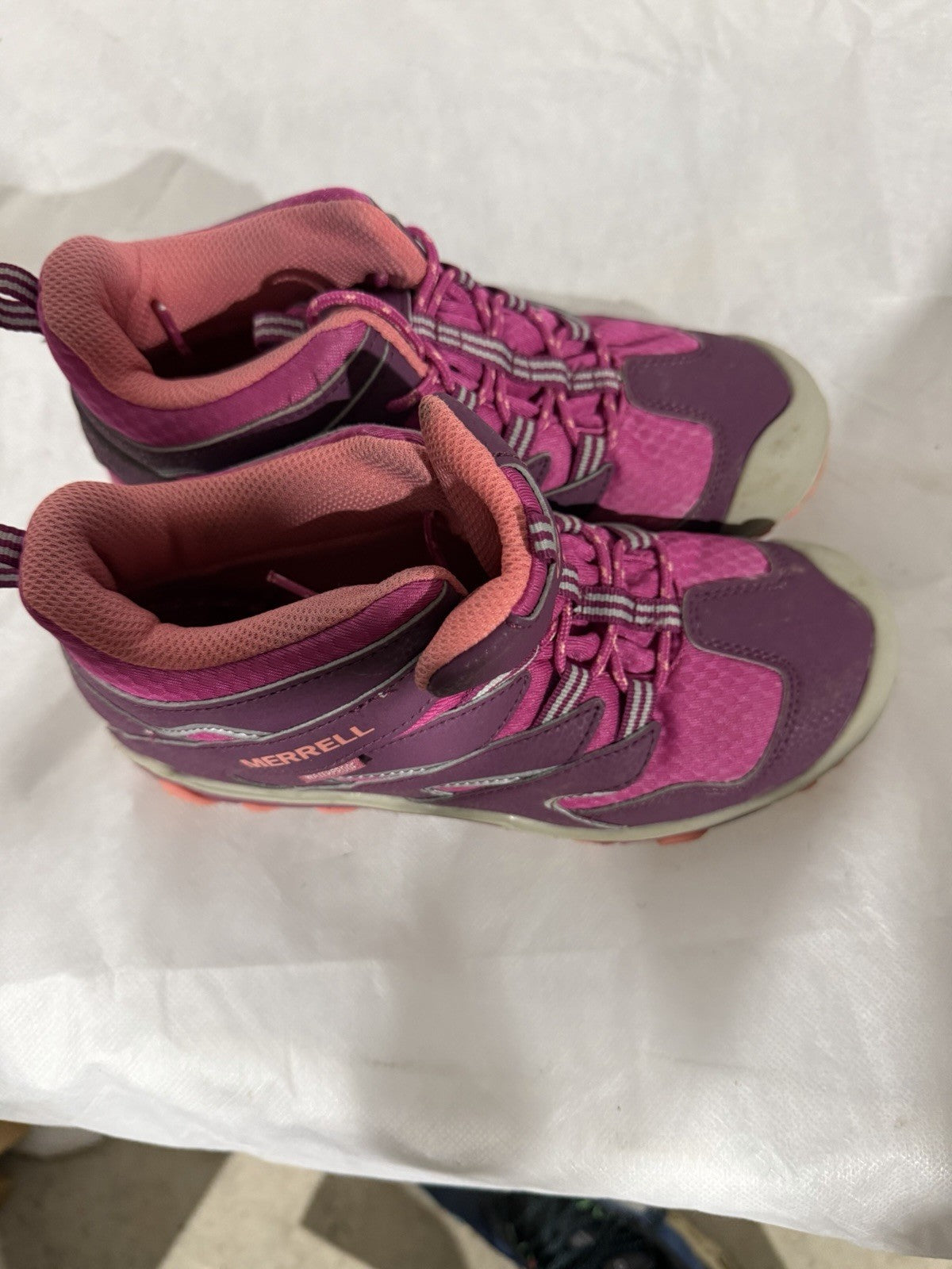 Merrell Chameleon Sunrise kids boots size 4.5