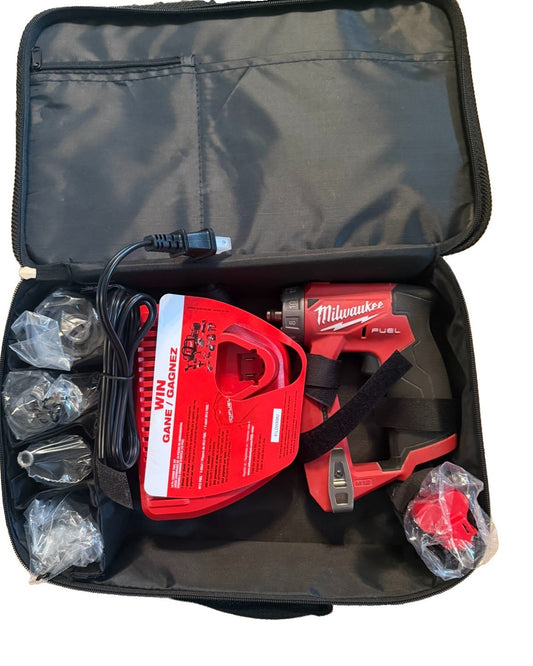 Milwaukee M12 2505-20 Cordless Drill Driver Set 12V Li-Ion Battery Charger Case