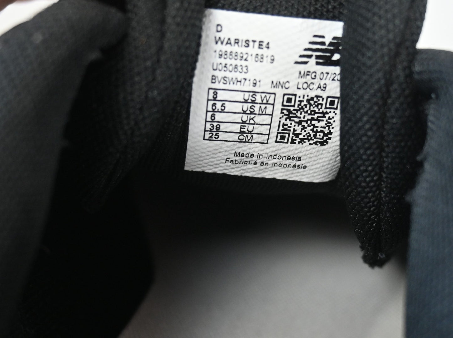 New Balance Arashi size 6.5