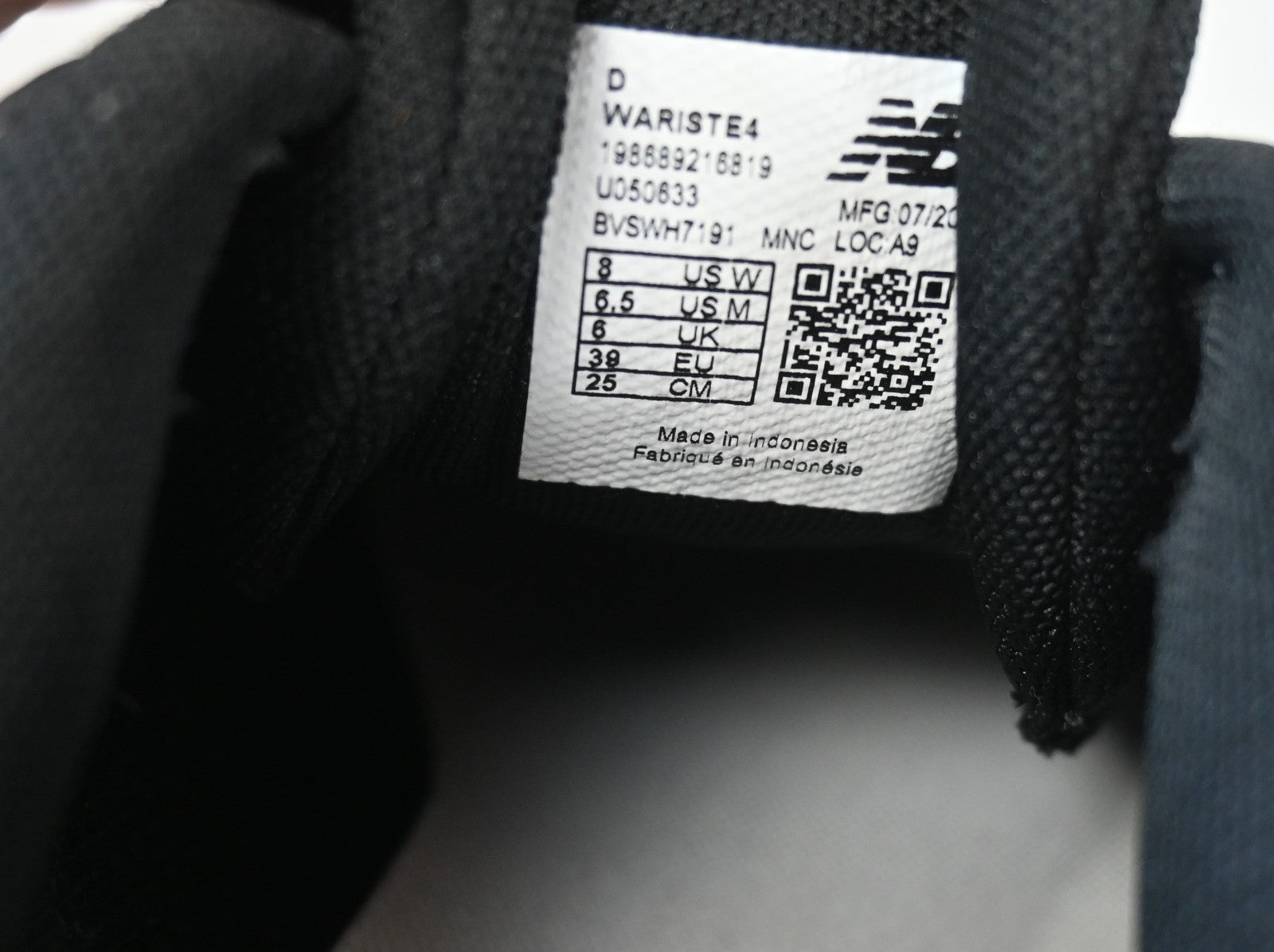 New Balance Arashi size 6.5