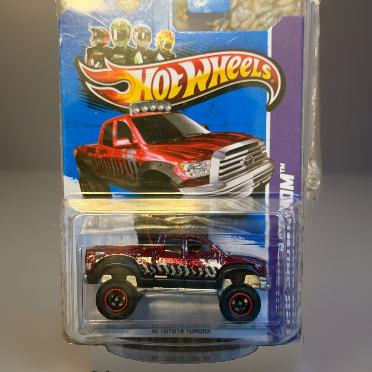 2013 Hot Wheels Showroom SUPER Treasure Hunt '10 TOYOTA TUNDRA Real Riders