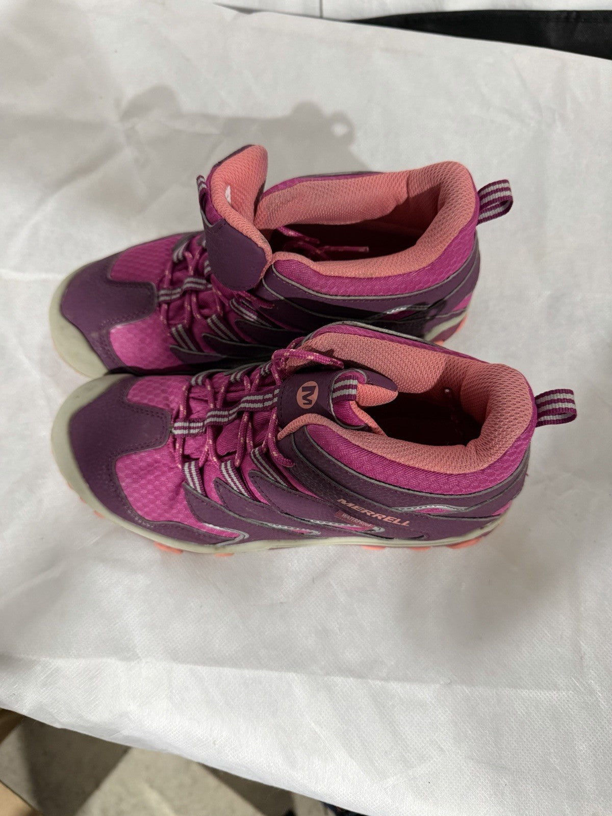 Merrell Chameleon Sunrise kids boots size 4.5