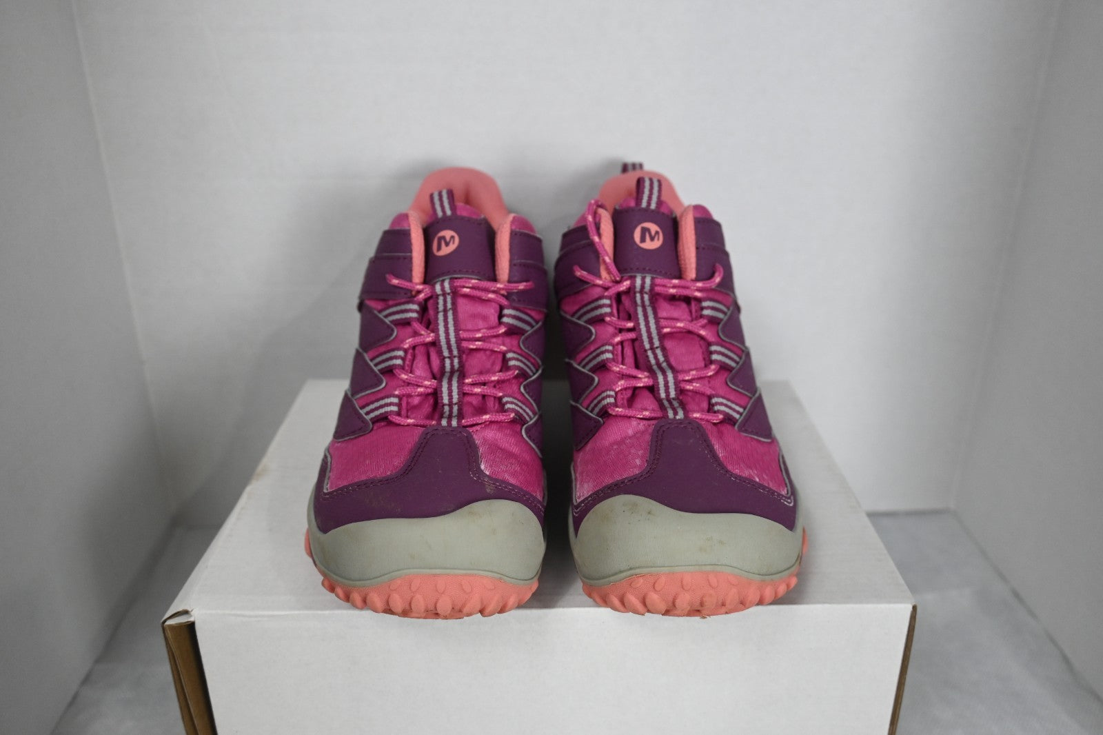 Merrell Chameleon Sunrise kids boots size 4.5