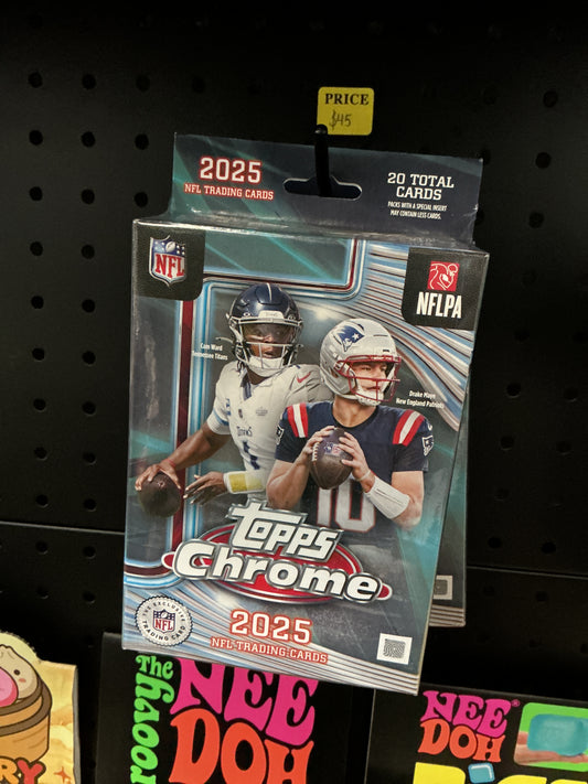 2025 Topps Chrome Football Hanger Box